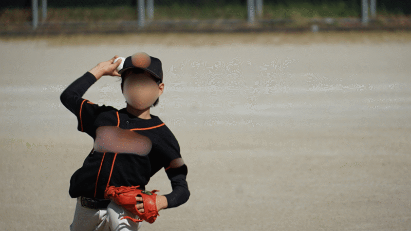 逆光で顔が見えないがピントはあっている写真